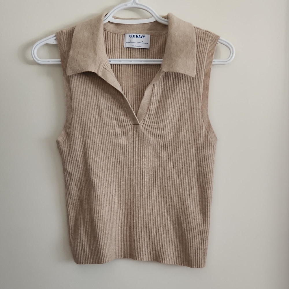 Old Navy Sleeveless Collar Ribbed Top